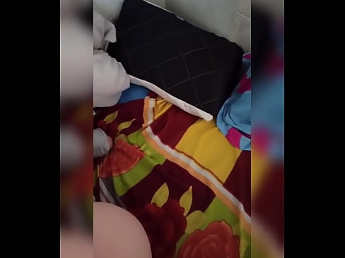 ❤️ Dakina ta zauna a gida ita kadai saboda mijinta ya tafi hutu sai na yi amfani da damar in yi mata fyade na cika mata gindi da nono. ️❌ Batsa
